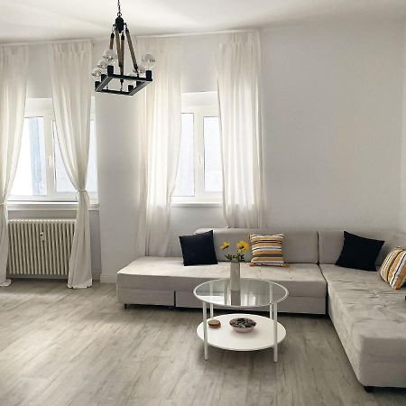 White Apartment Bukarest Eksteriør billede