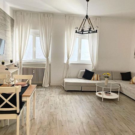 White Apartment Bukarest Eksteriør billede